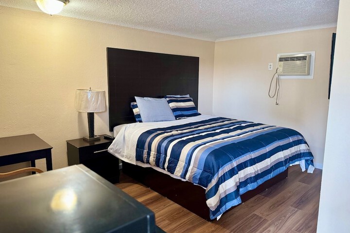 Room 26 of 60