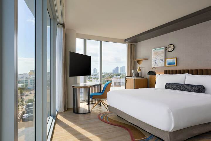 Room 27 of 59
