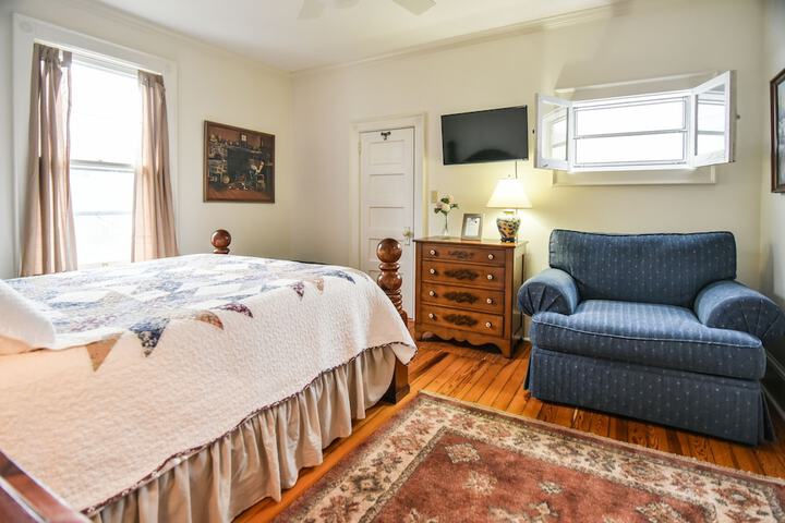 Room 50 of 71