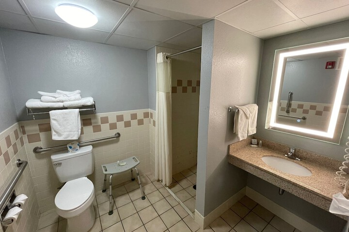 Room 67 of 111