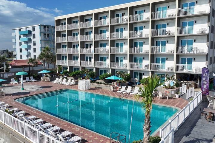 Hotel 2 of 85