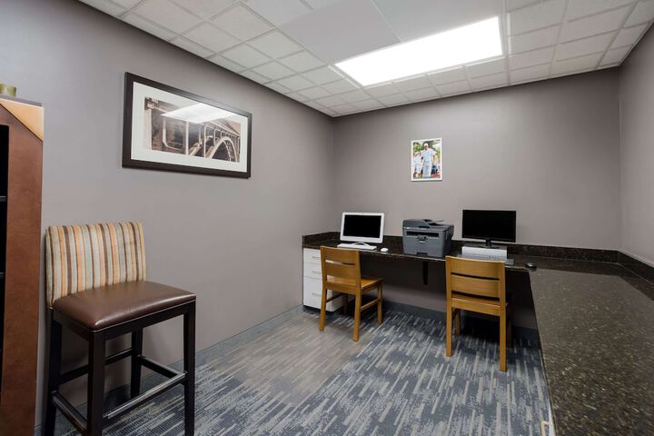 Business Center 42 of 48
