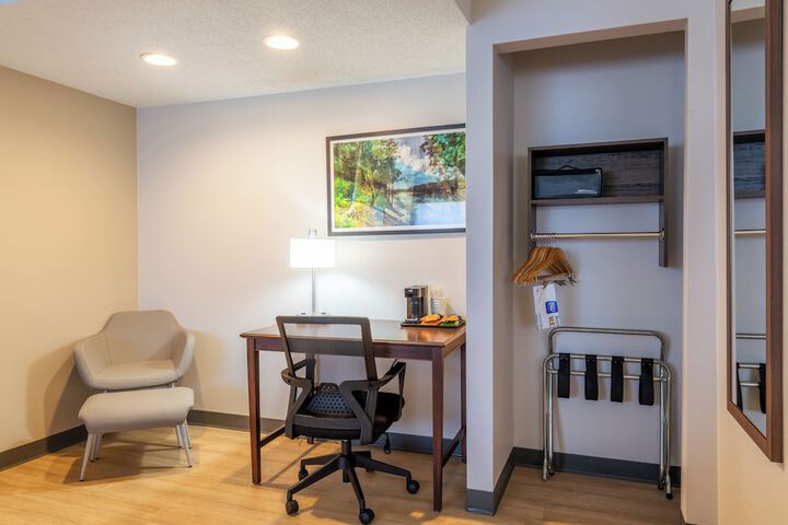 Best Western The Inn at Sharon / Foxboro