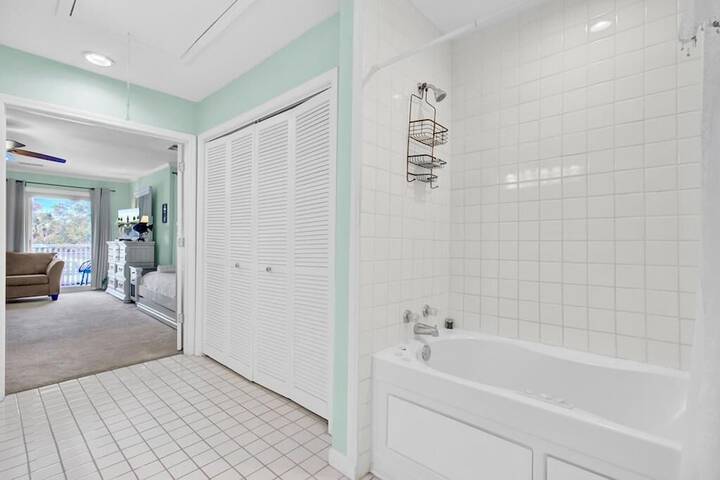 Racquet Club 35 by Wild Dunes in Resort Core
