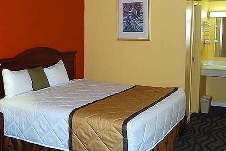 Room 26 of 29