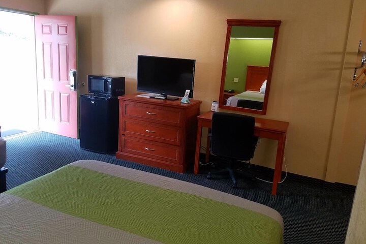 Room 28 of 57