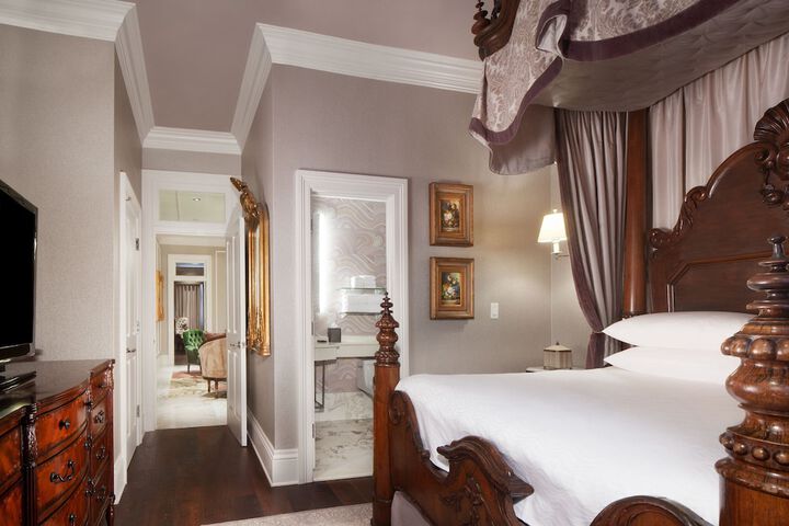 Room 116 of 212