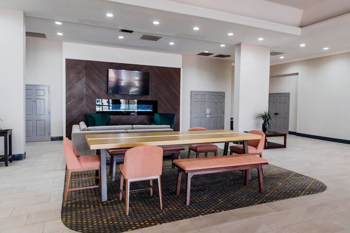 Hotel 3 of 37