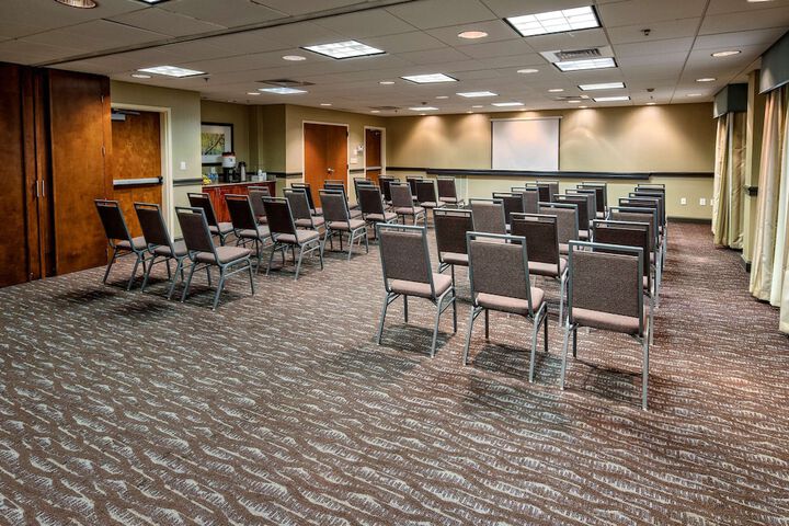 Hampton Inn by Hilton Dunn