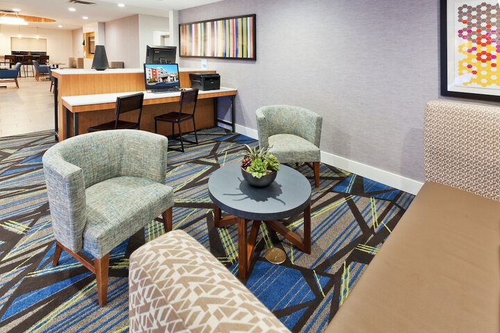 Holiday Inn Express & Suites Rome-East by IHG