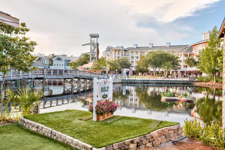 Sandestin Resort Luau by Tufan