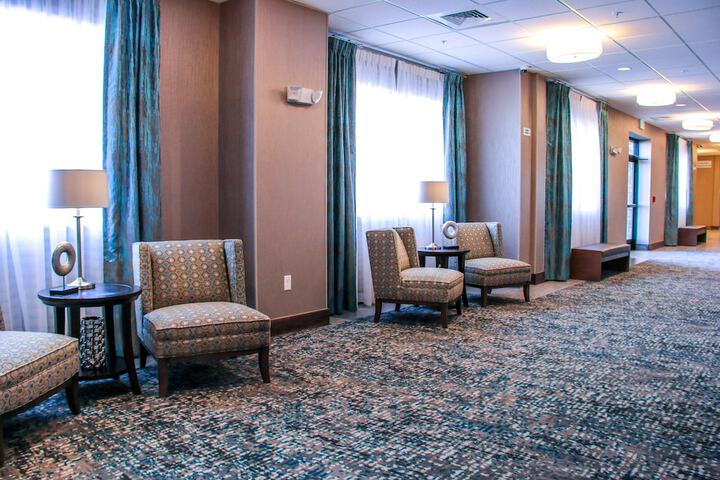 Holiday Inn & Suites Denver Tech Center-Centennial by IHG