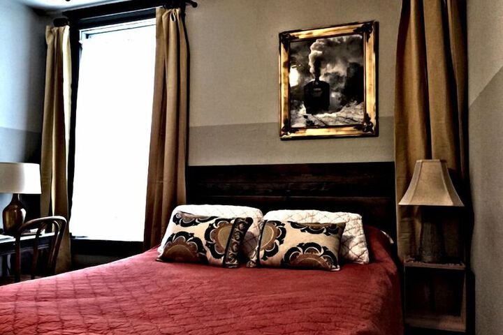 Room 32 of 45