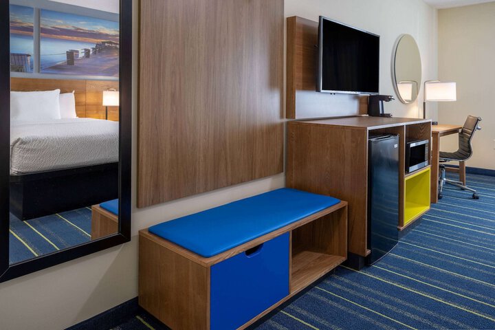 Room 12 of 49