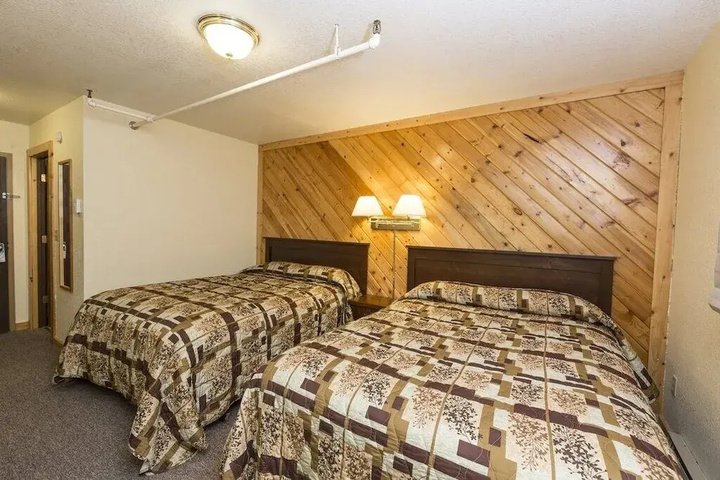 Hibernation House 222 1 Bedroom Hotel Room
