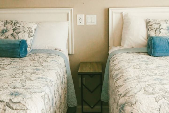 Room 108 of 124