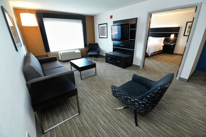 Room 16 of 58