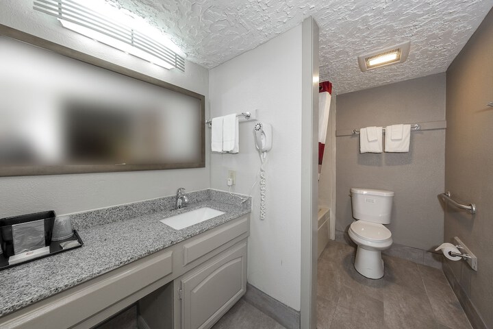 Room 21 of 29