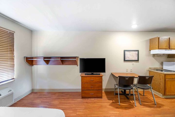 Room 12 of 22