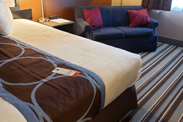 Room 15 of 51