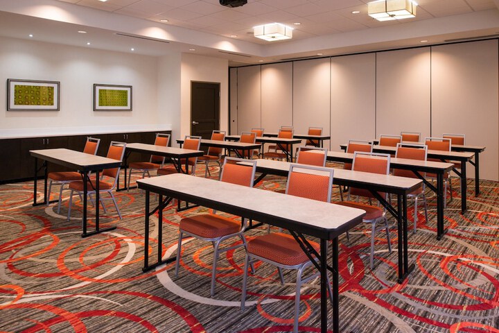 Holiday Inn Express & Suites Monroe by IHG