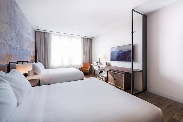 Room 42 of 55