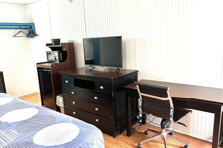 Room 7 of 17