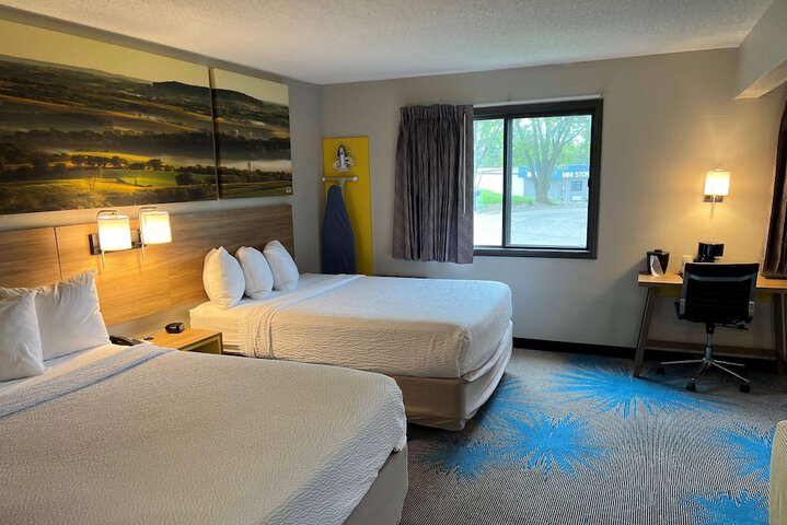 Room 25 of 34