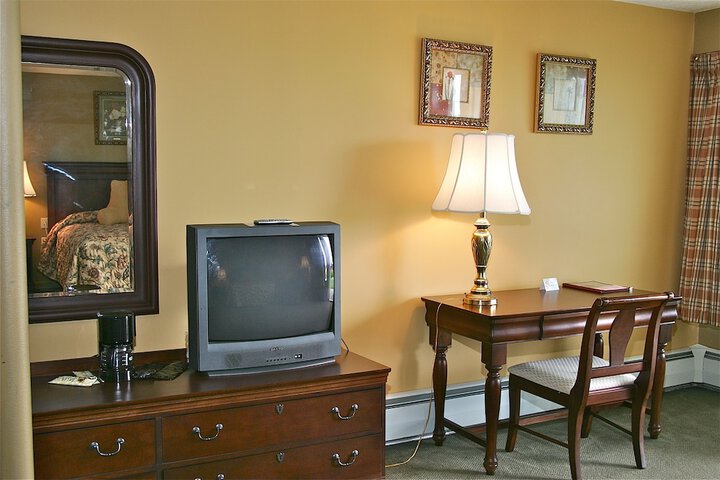 Room 27 of 105