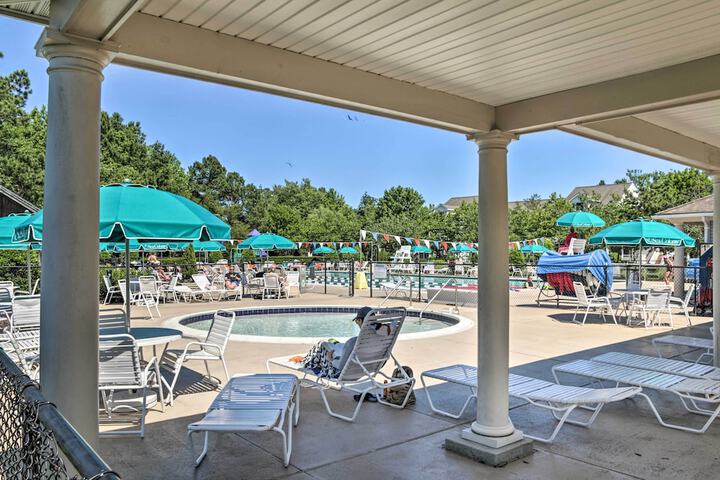 1 Mi to Beach: Sea Colony Condo w / Balcony!