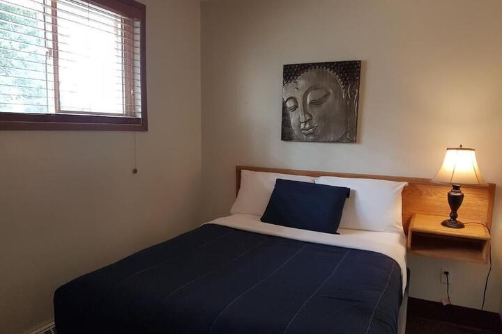 Room 14 of 18