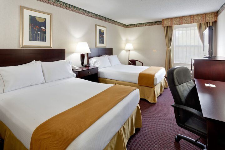 Room 11 of 26