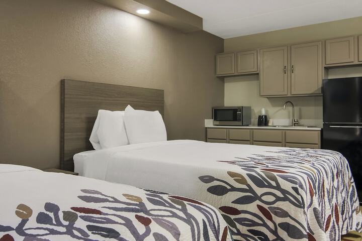 Room 32 of 36