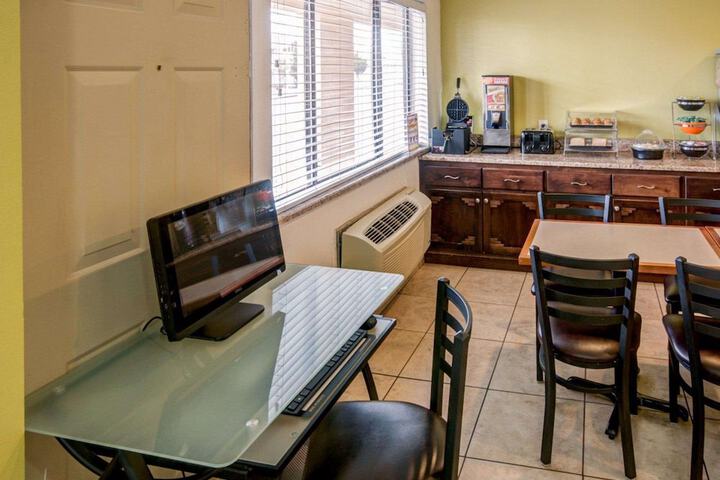 Econo Lodge Albuquerque East