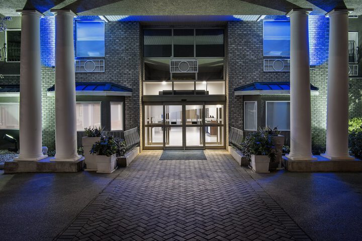 Hotel 5 of 42
