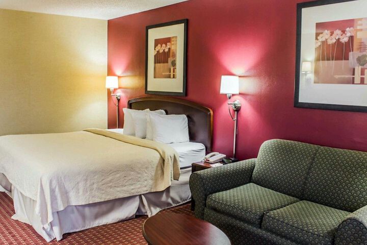 Room 8 of 20