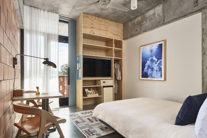 Room 21 of 73