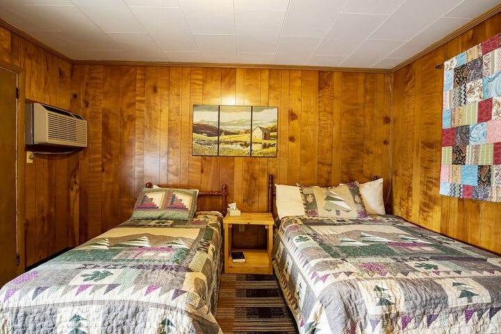 Lloyds on the River Country Inn by OYO