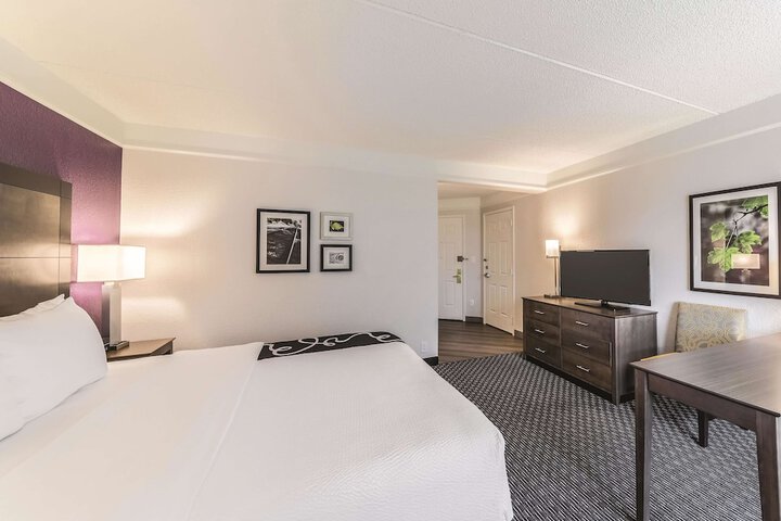 Room 17 of 50