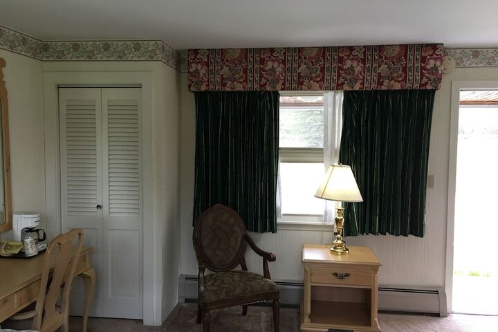Room 46 of 81