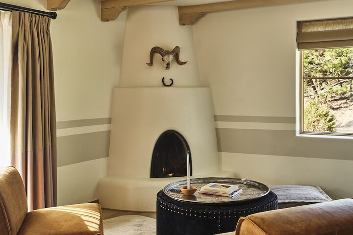Bishops Lodge Auberge Collection