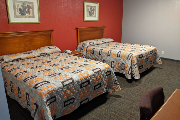 Room 23 of 28