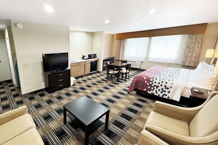 Econo Lodge Wausau - Rothschild