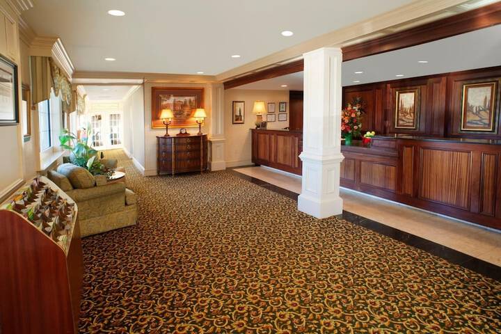 Hotel Interior 5 of 32