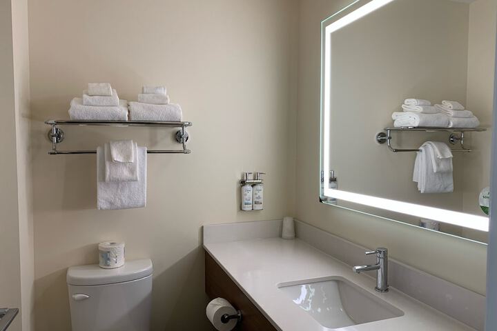 Room 25 of 58