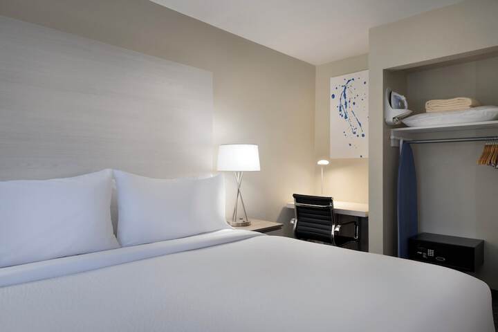 Room 34 of 58