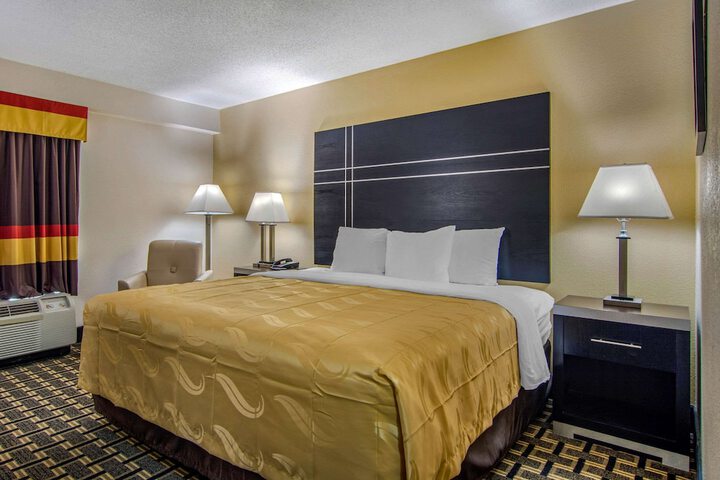 Room 14 of 25