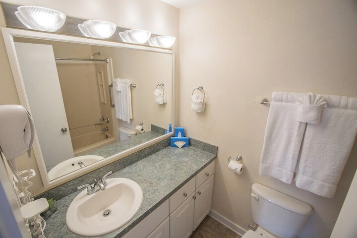 Room 10 of 24