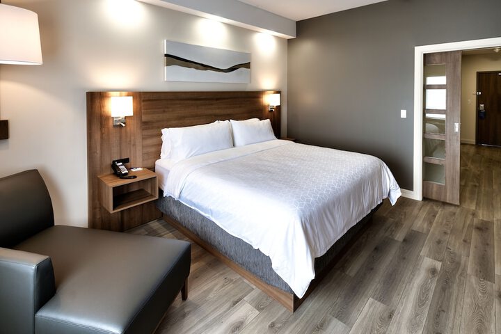 Room 34 of 55
