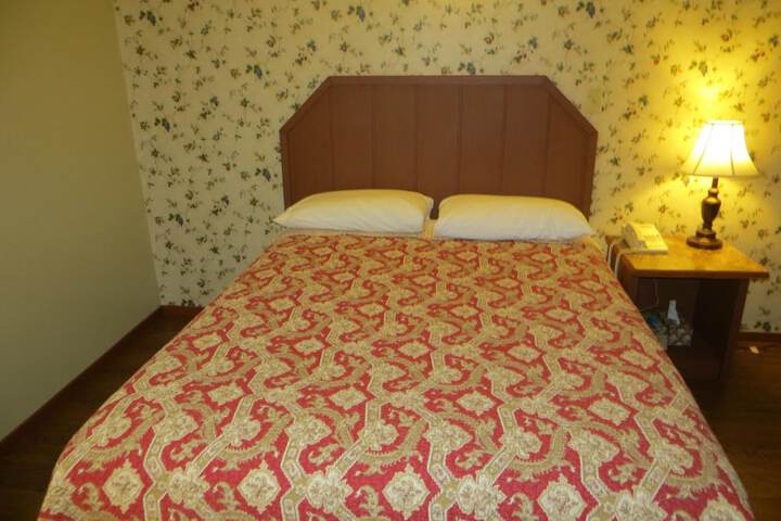 Room 22 of 29